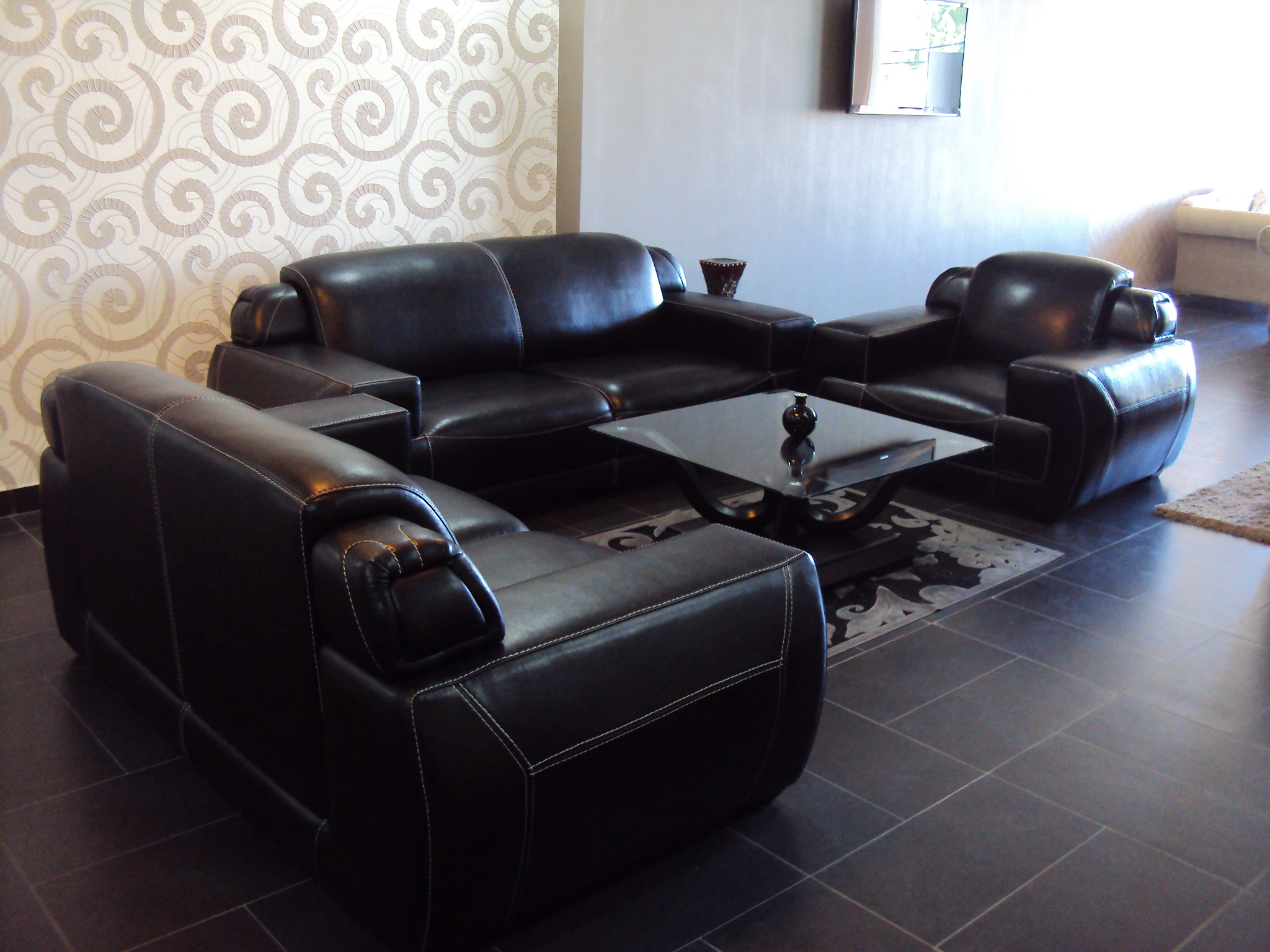 Meuble Ben Hsan -> Salon Semi Cuir Oued Kniss Meuble Ben Hsan -> Salon Semi Cuir Oued Kniss