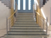 rampe d'escalier en inox avec main courante en bois Venez nous rejoindre dans notre showroom, un nombreux choix de garde-corps et rampe d'escalier pour tous les gots Pour plus dinformations, contacter le 54 414 040/ 55 186 000/53 240 242  
